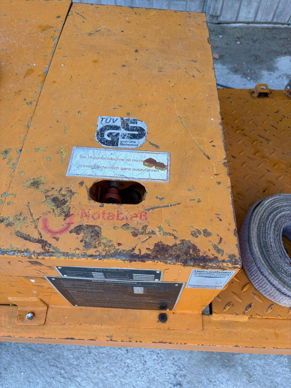 Arbeitsbühne Giraffe 900 Hebebühne 3