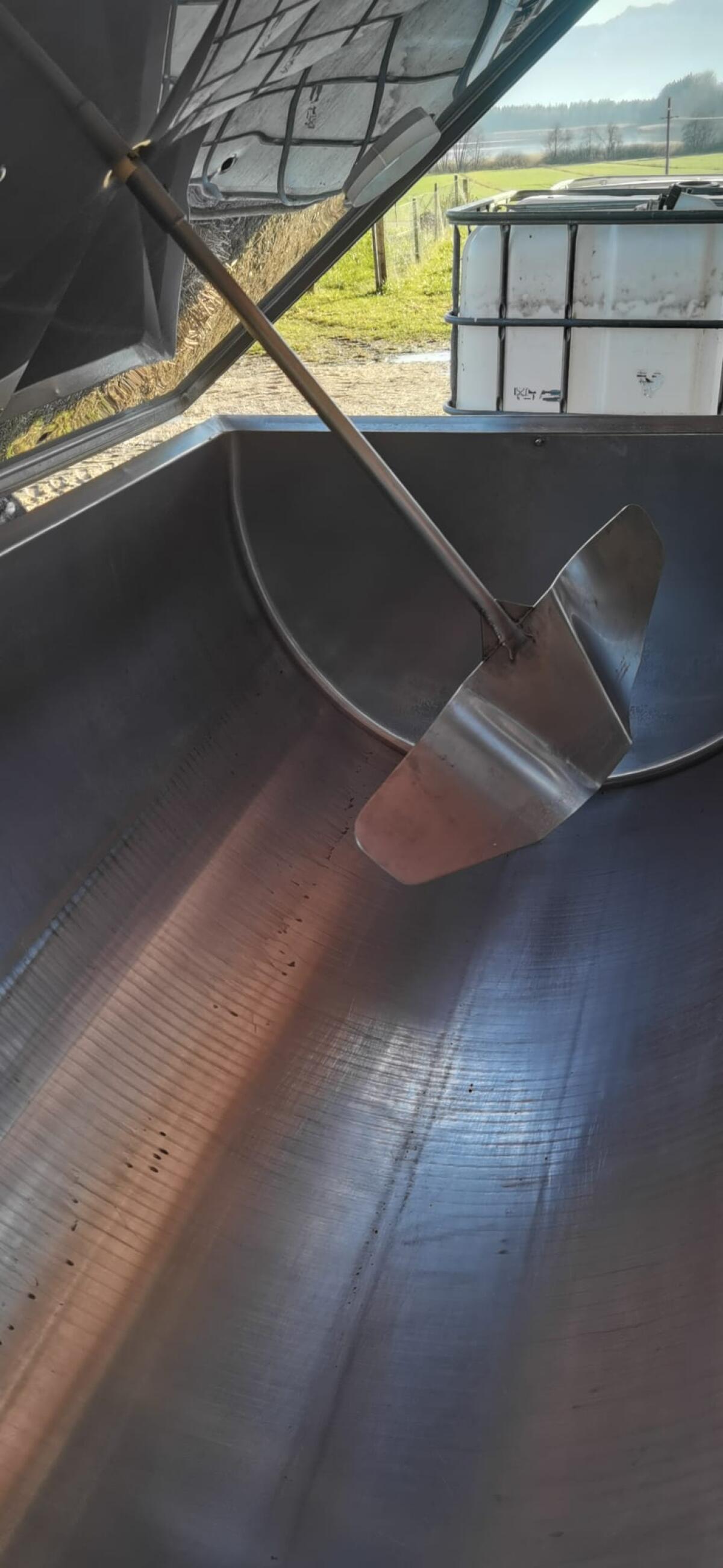 Milchwanne 1.600 l 2