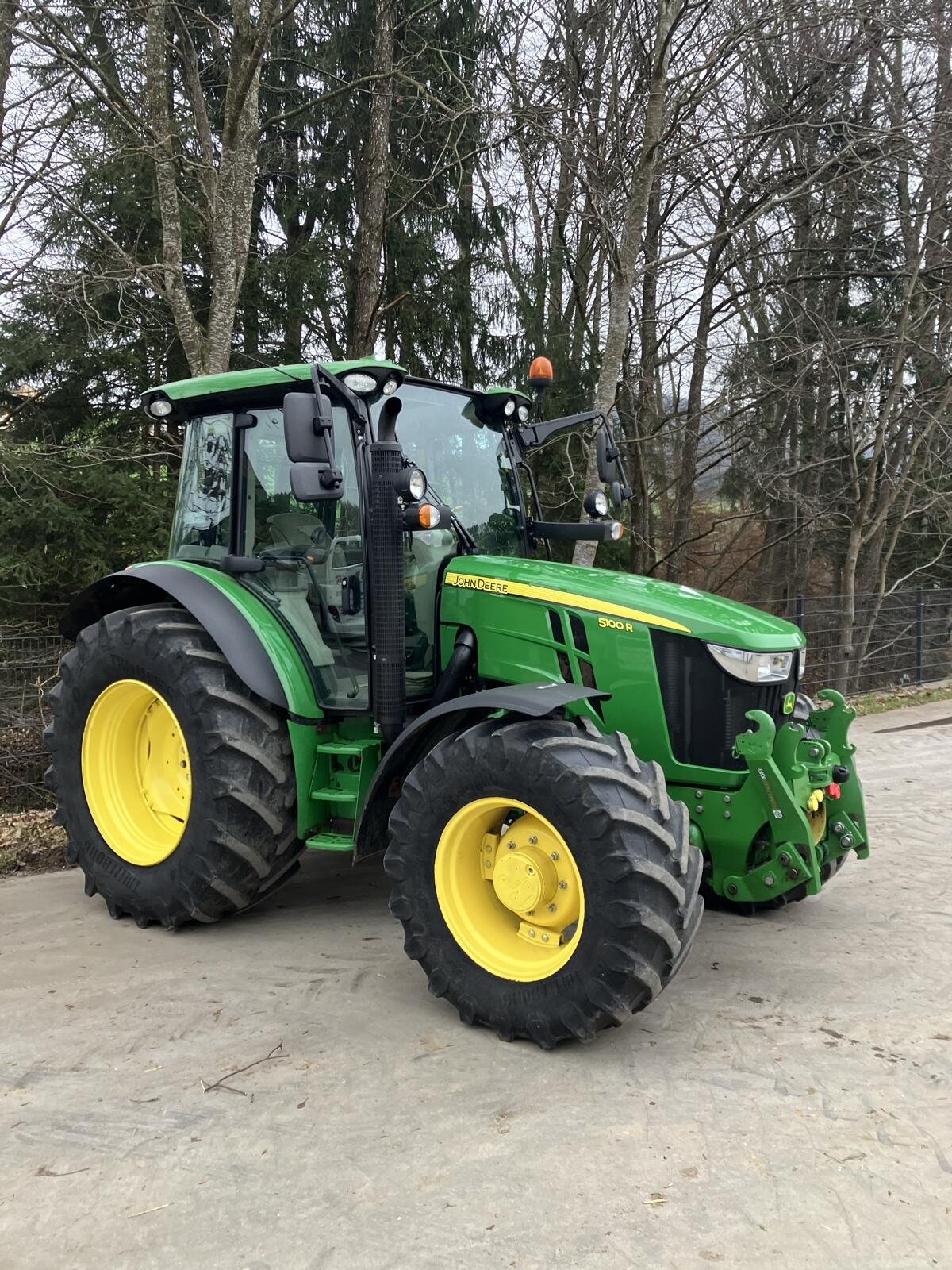 John Deere 5100 2