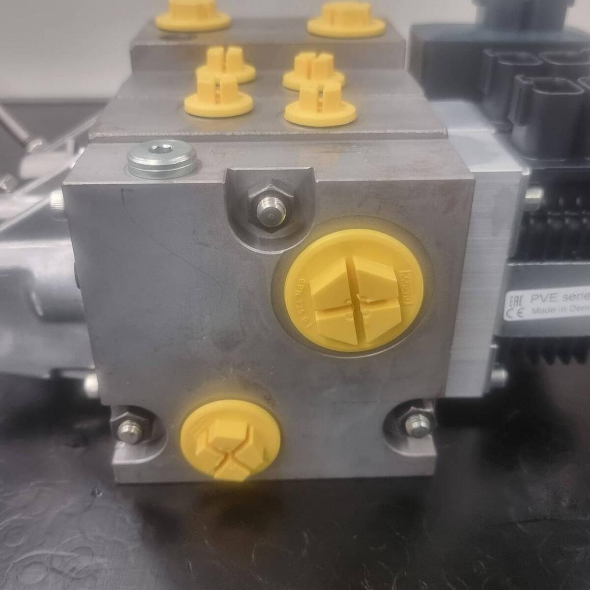 Danfoss PVG 48/16 NEU 3