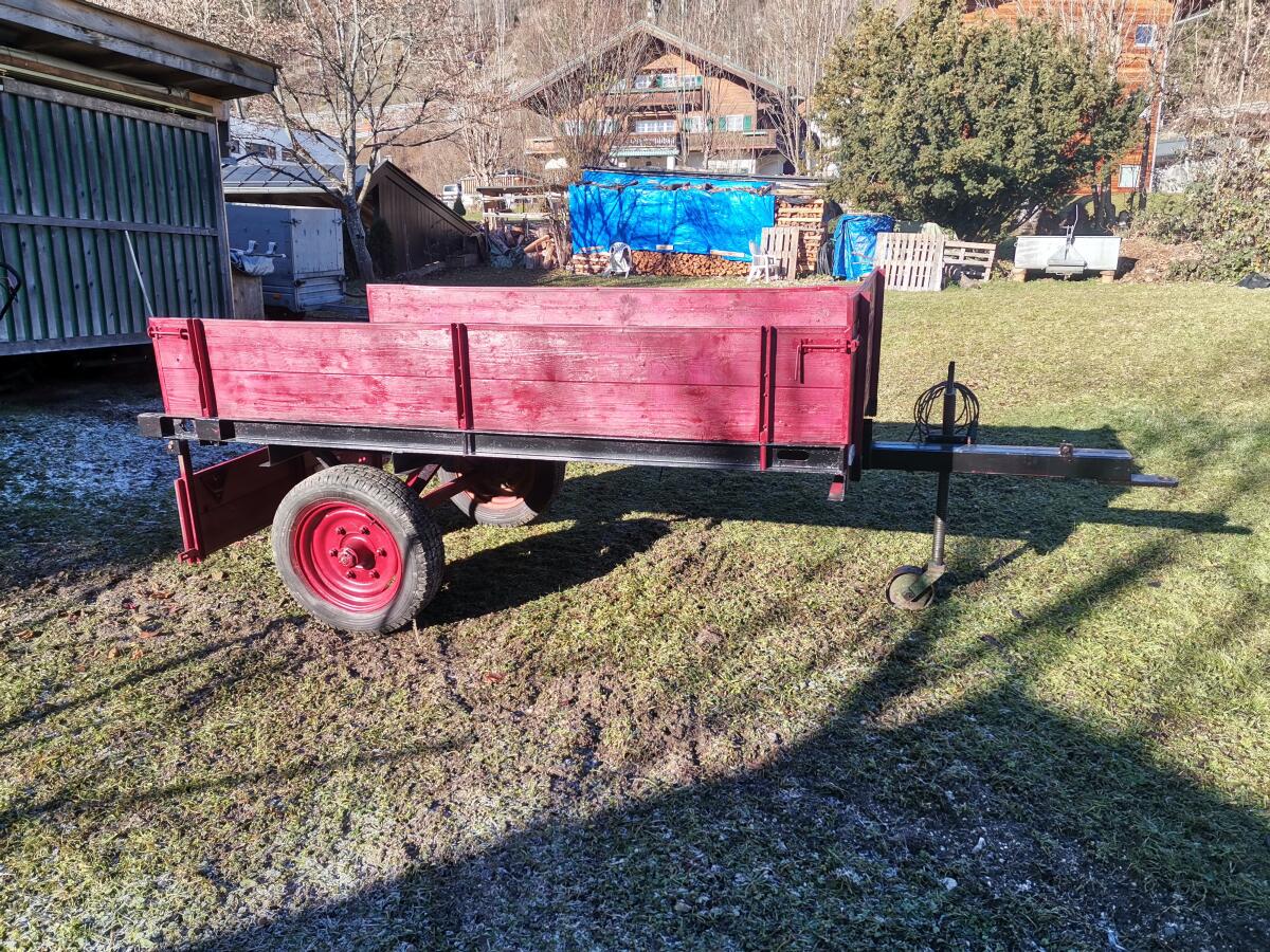 Kleiner leichter Traktor Anhänger mit Beleuchtung 3