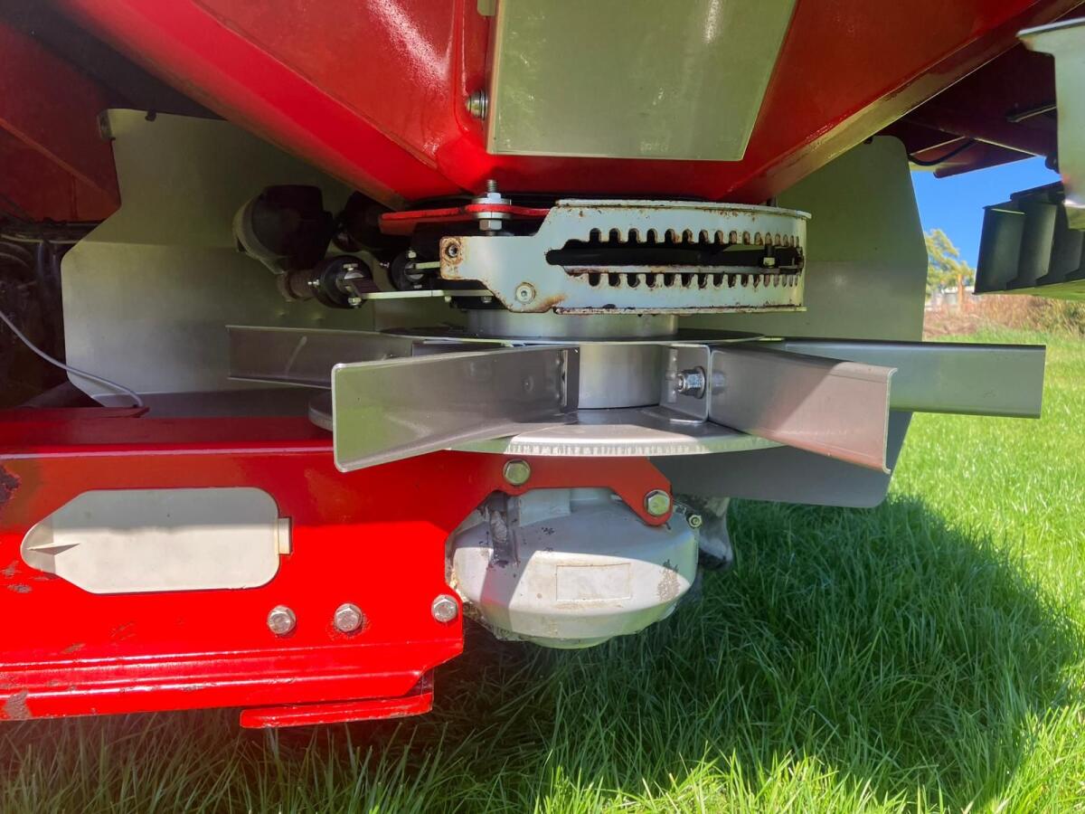 Düngerstreuer Kverneland Exacta TL Geospread 3