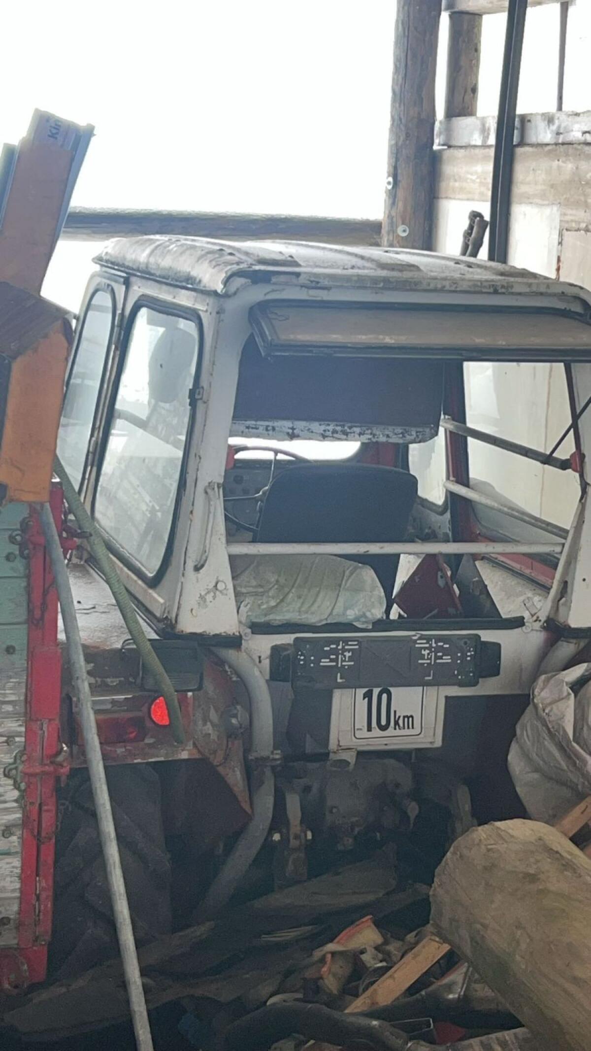 Verkaufe ZT Traktor 303 A 2