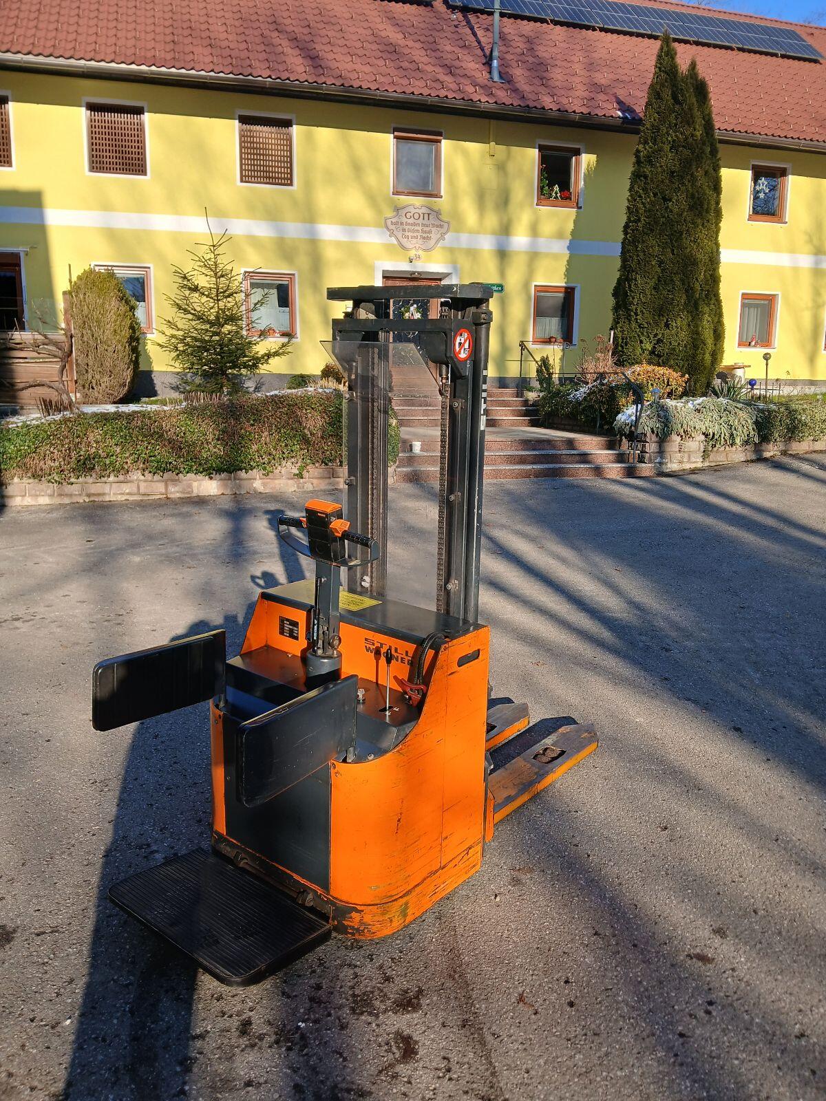 Ameise, Hochhubwagen Still 2