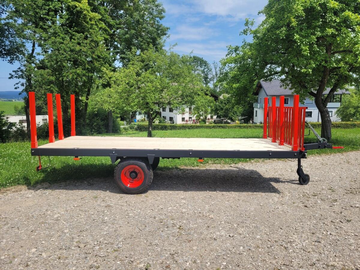 Anhänger 3
