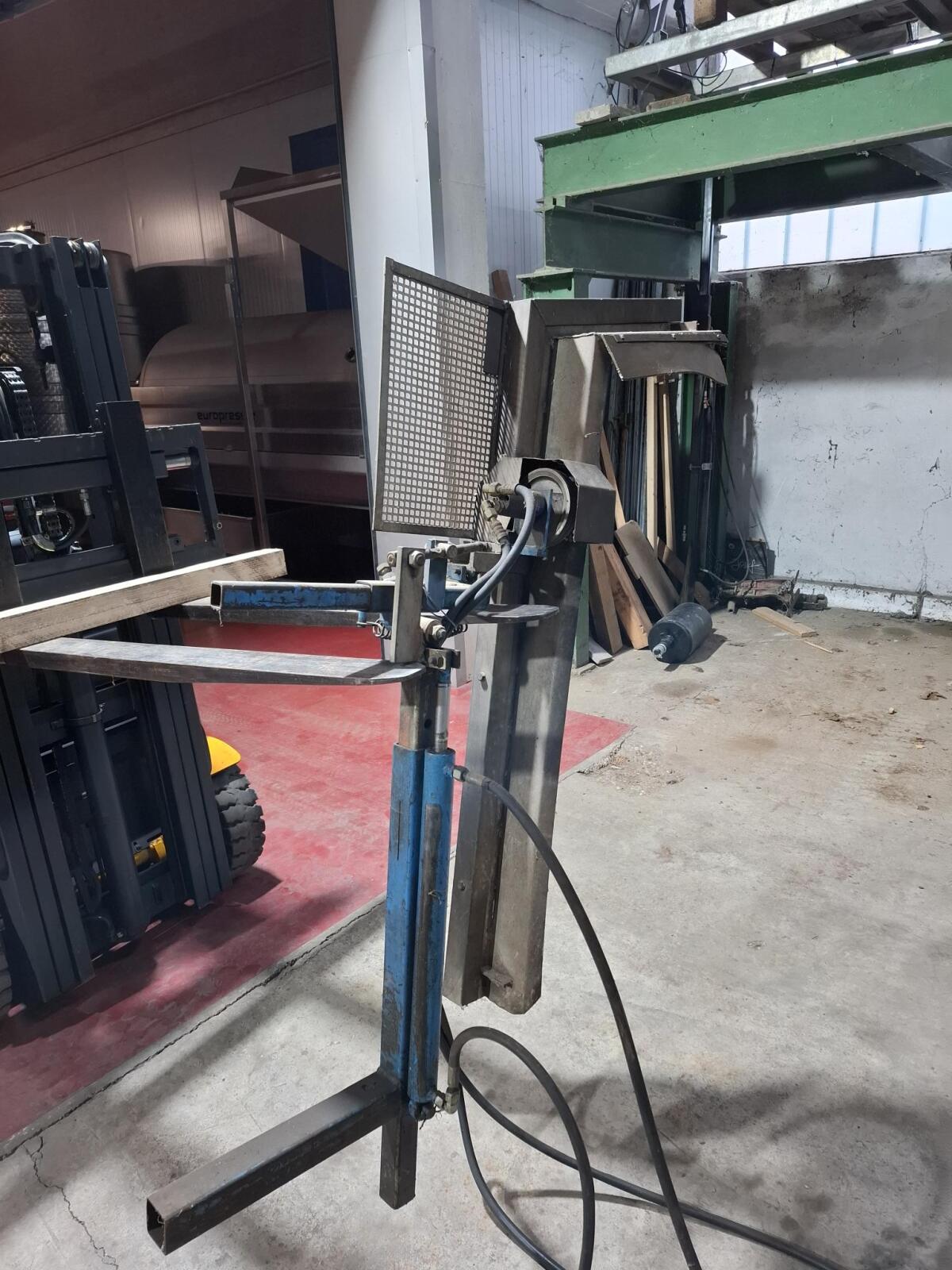 Verkaufe einseitigen Laubschneider 3