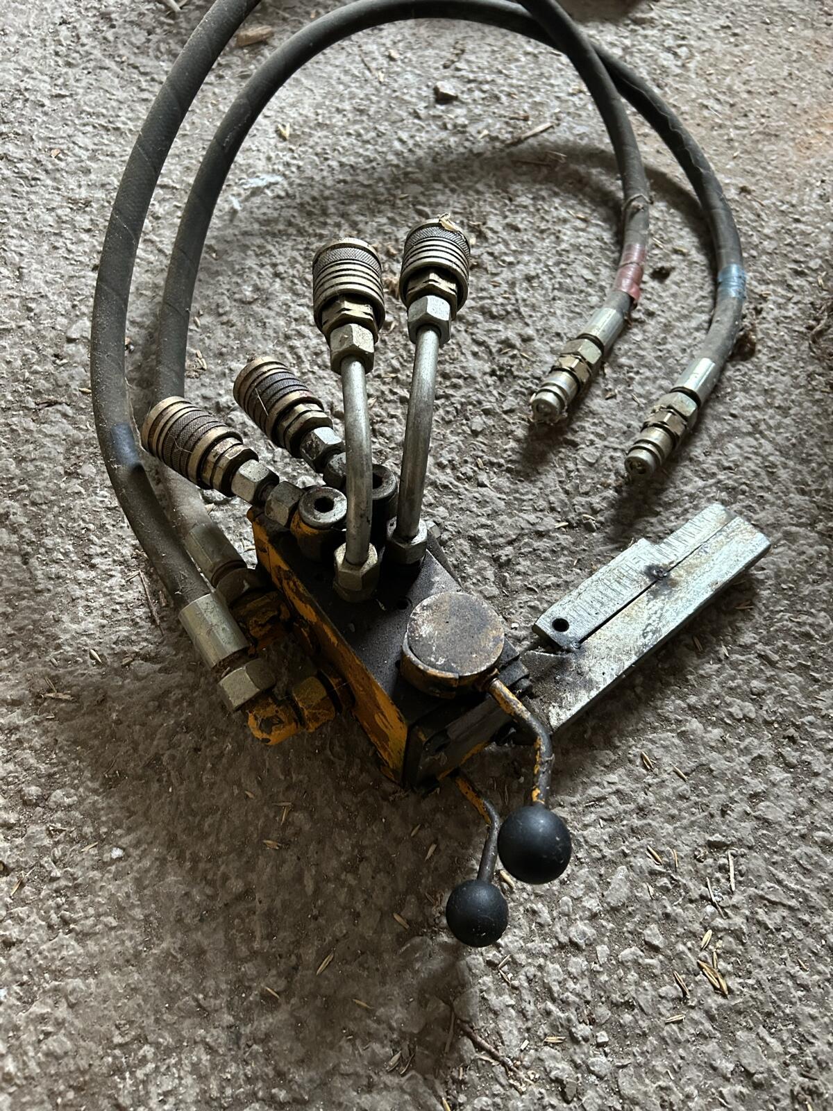 Hydraulischer Steuerblock 3