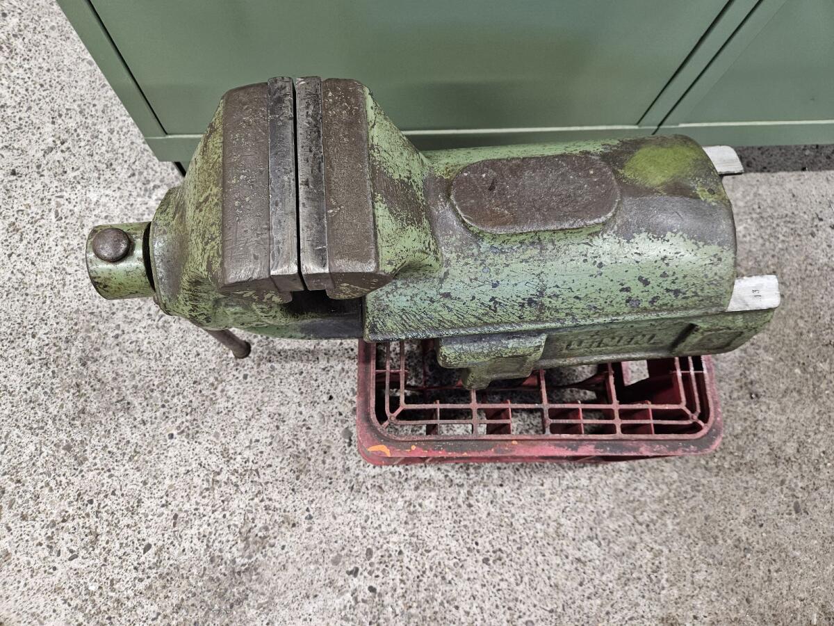 Schraubstock Leinen F150 2