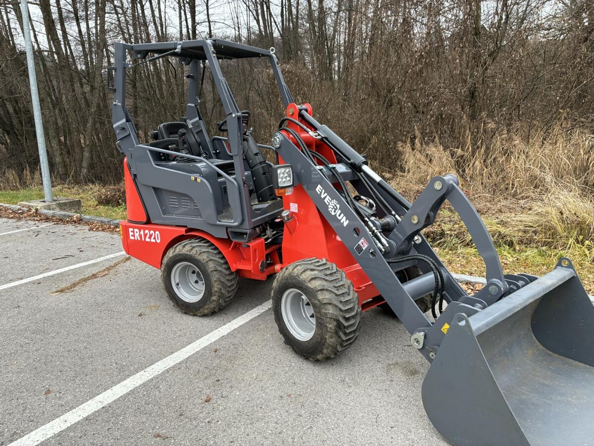Everun-Hoflader ER 1220 3