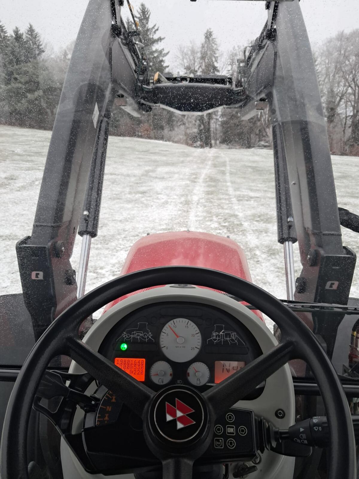 Massey Ferguson 7480 Stufenlos Sisu neu bereift 3