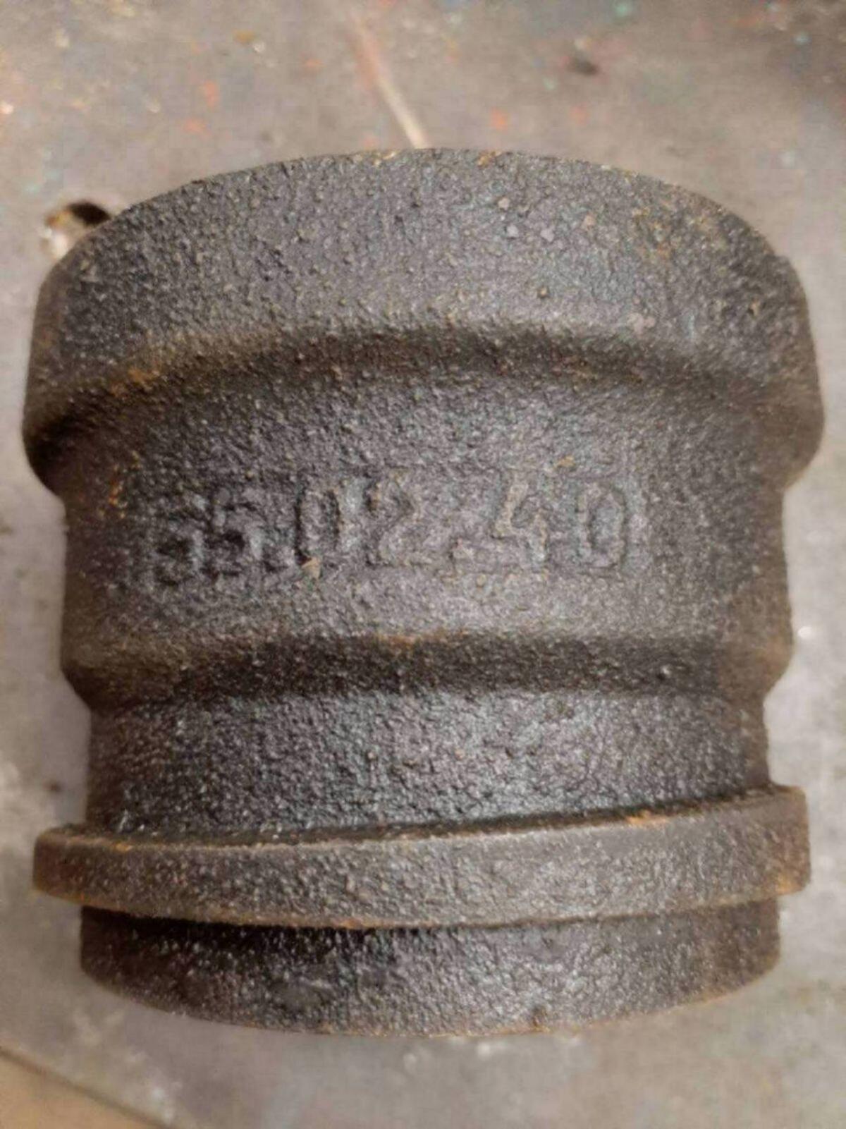 Neuer Gewindeanschluss Stutzen 3