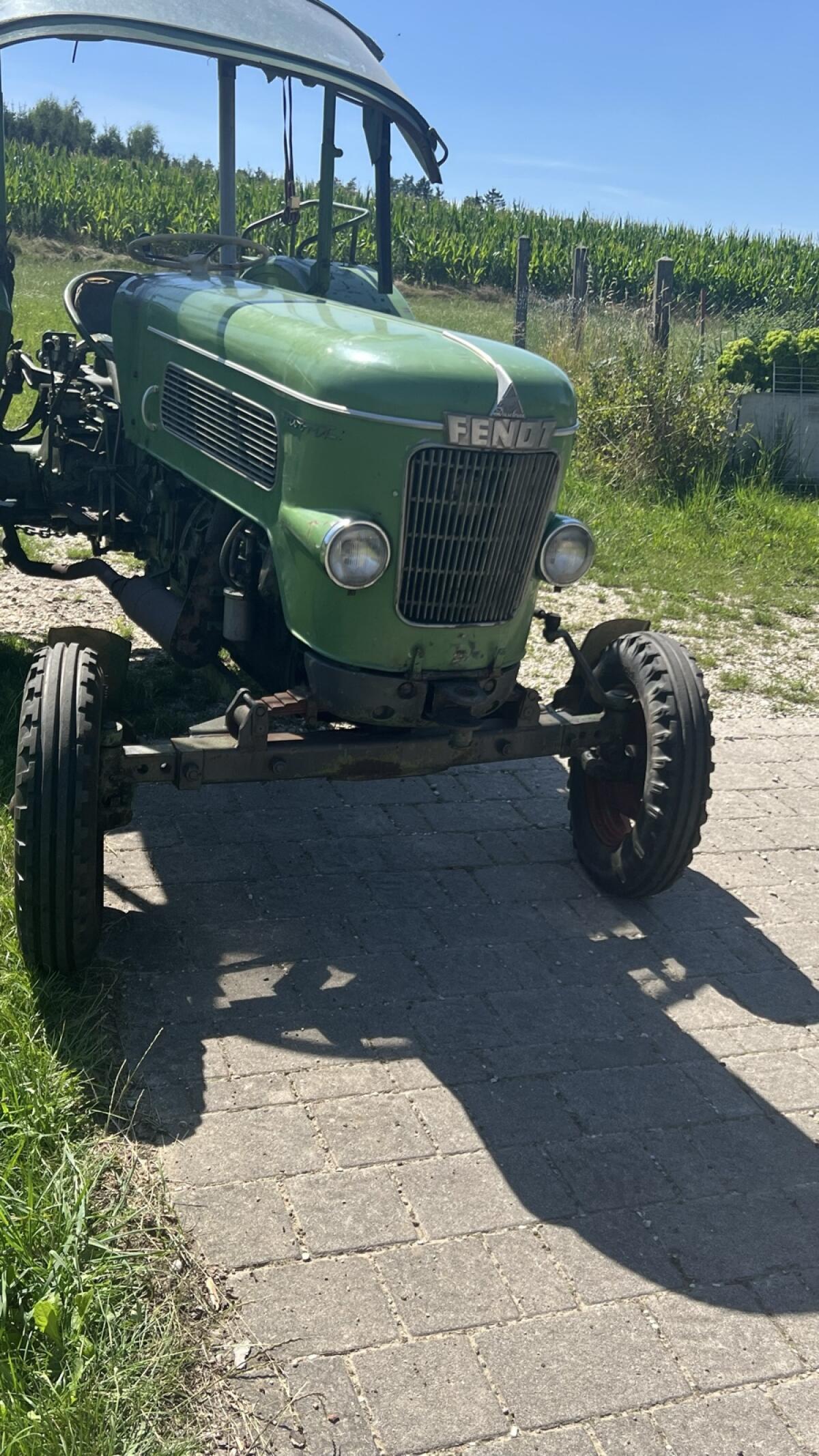 Verkaufe Fendt Favorit 1 2