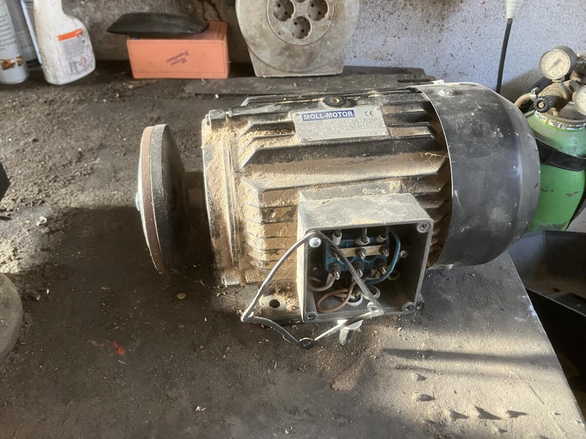 Verkaufe gebrauchten Kreissägemotor 3