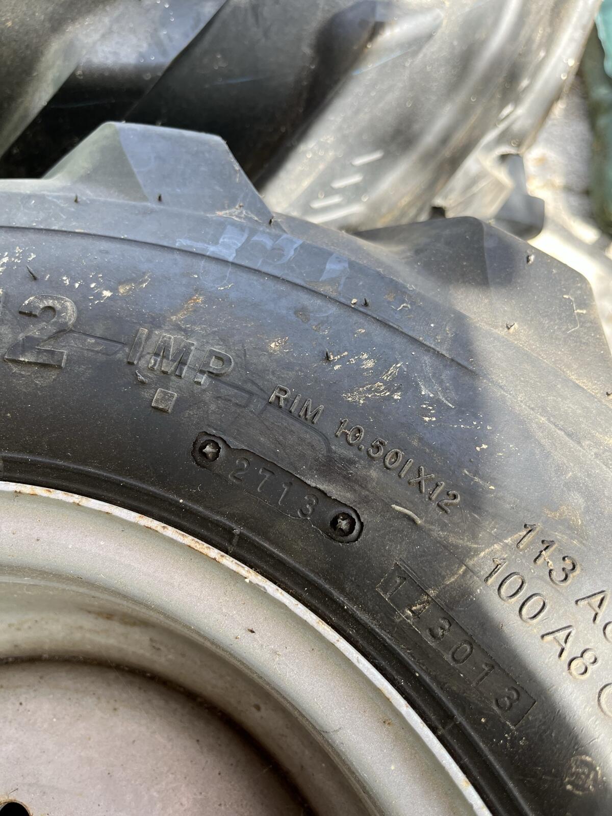 Avant Stereolader/Radlader Felgen 3