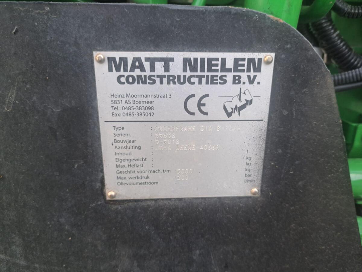 John Deere Serie 4000 MATT NIELEN Kommunalrahmen 3