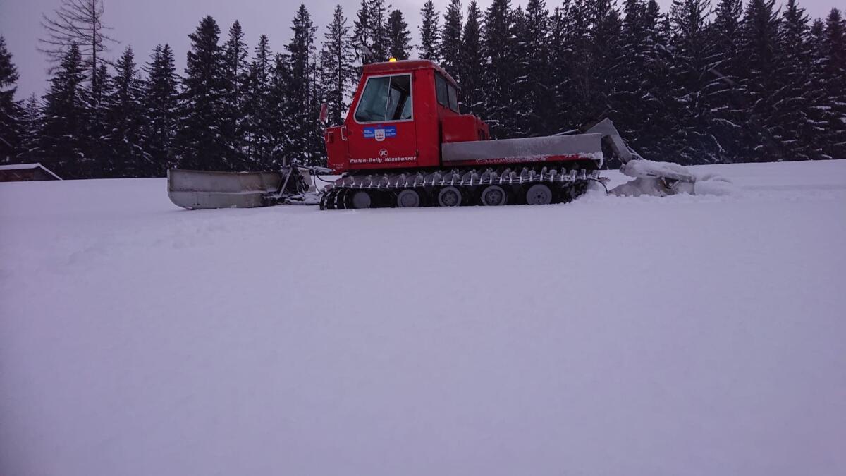 Pistenbully PB 145 2