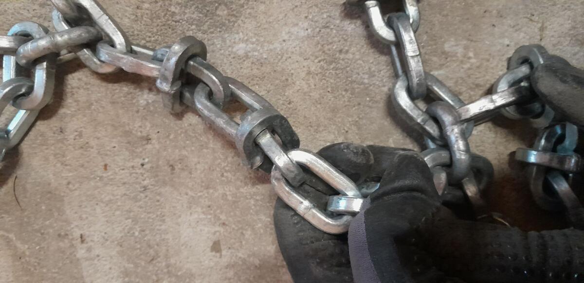 Pewag Schneeketten 14.9-28 oder 380/85 R28 3