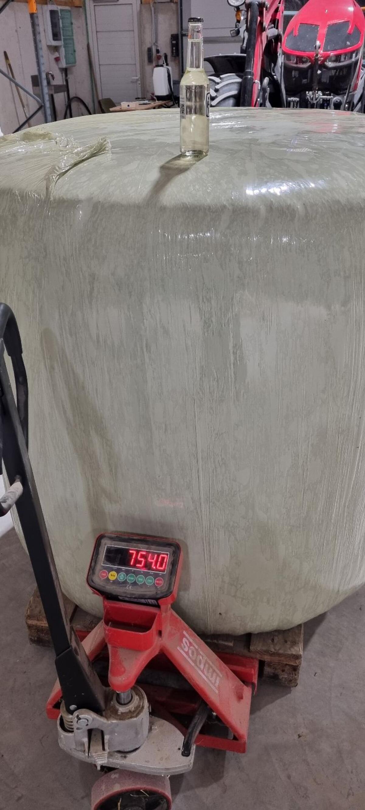 Luzerne-Siloballen 2