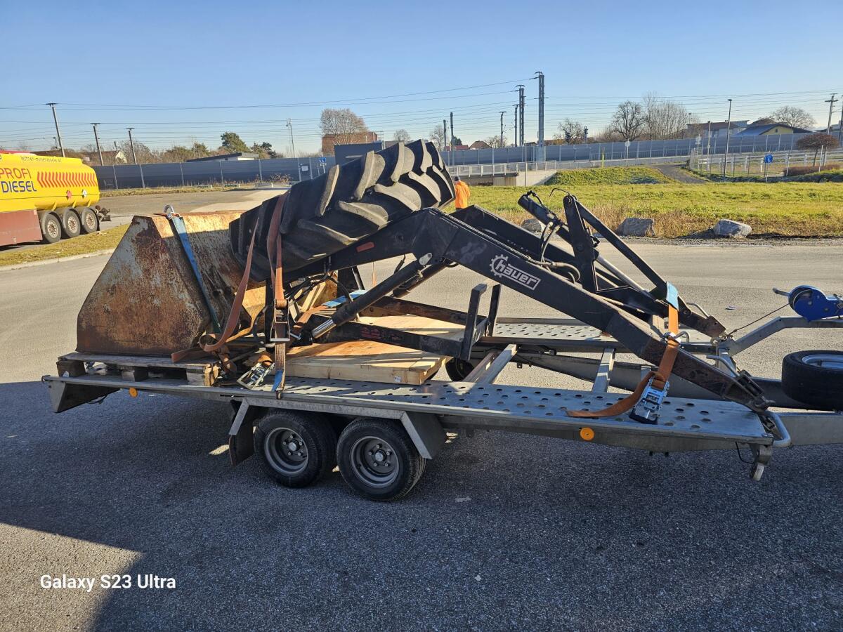 John Deere 2450 A 4WD Hauer Schneepflug, neuwertig 3