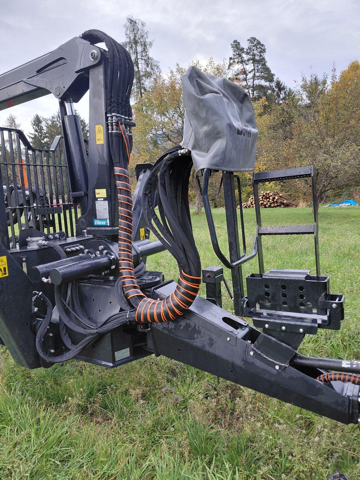 Rückewagen BMF 8T2 Pro Doppelrahmen - Kran 720 3