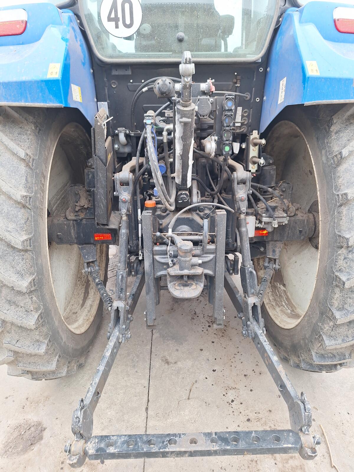 New Holland T5-110 EC 3