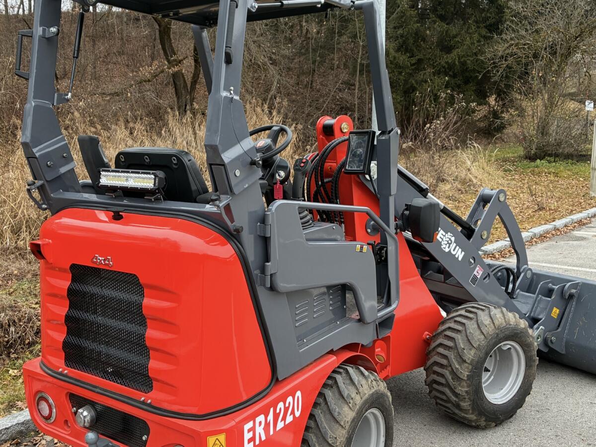 Everun-Hoflader ER 1220 2