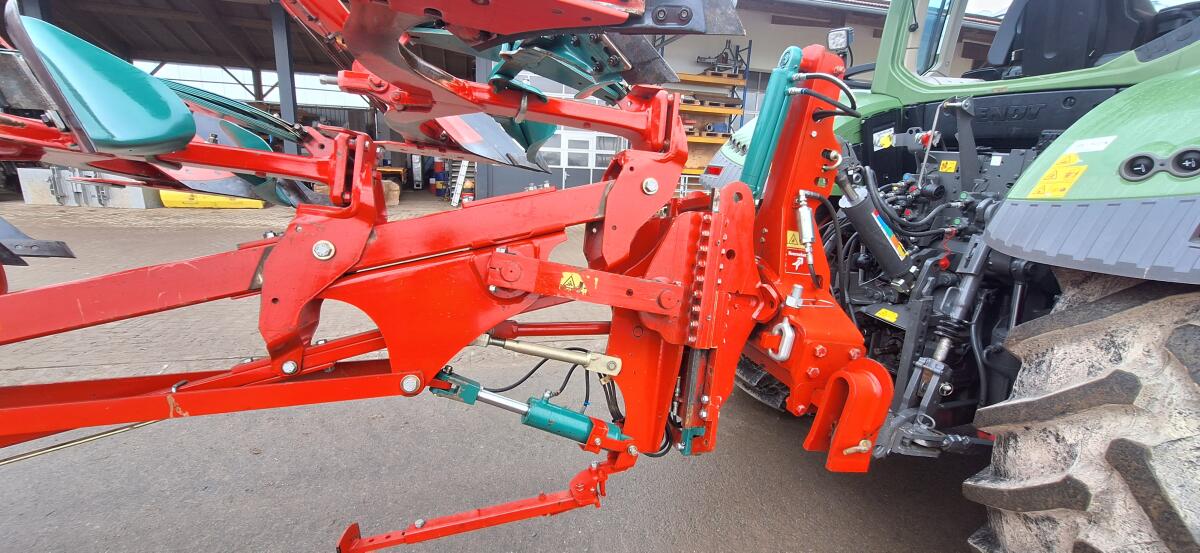 KVERNELAND Pflug EG 100-300-5 3