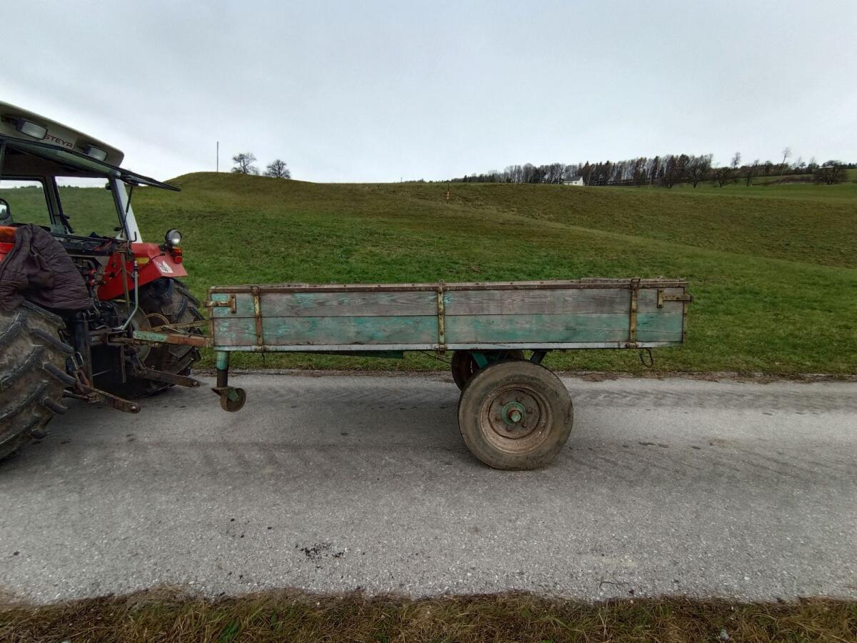 Holzanhänger 3