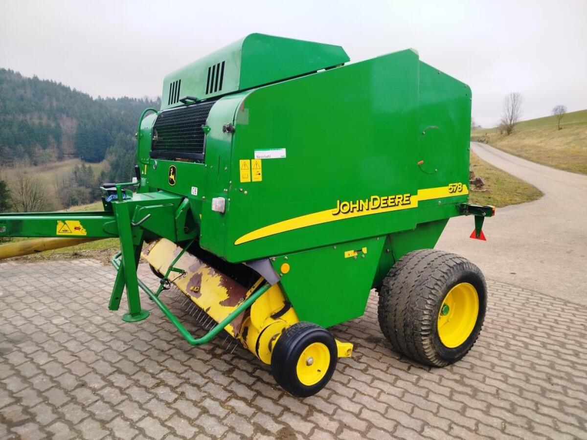 John Deere 578 2