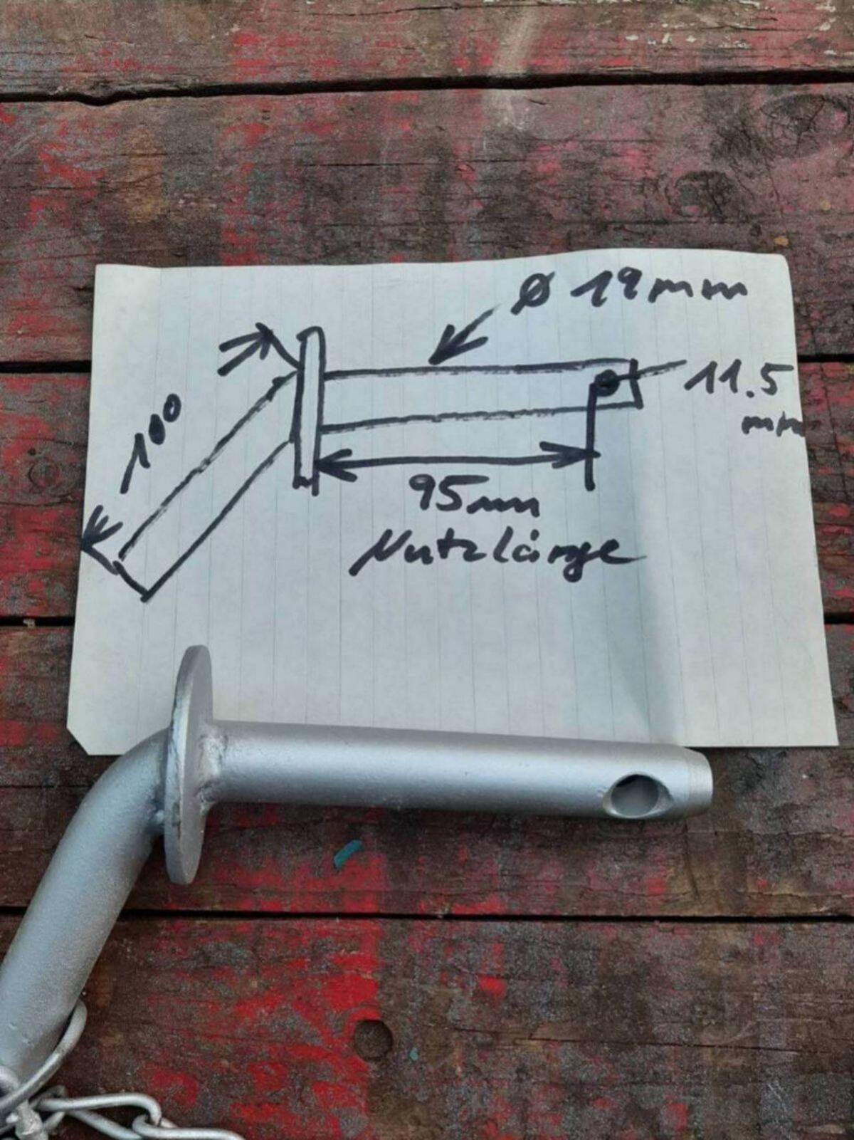 Oberlenker oder Ackerschienen-Bolzen 2