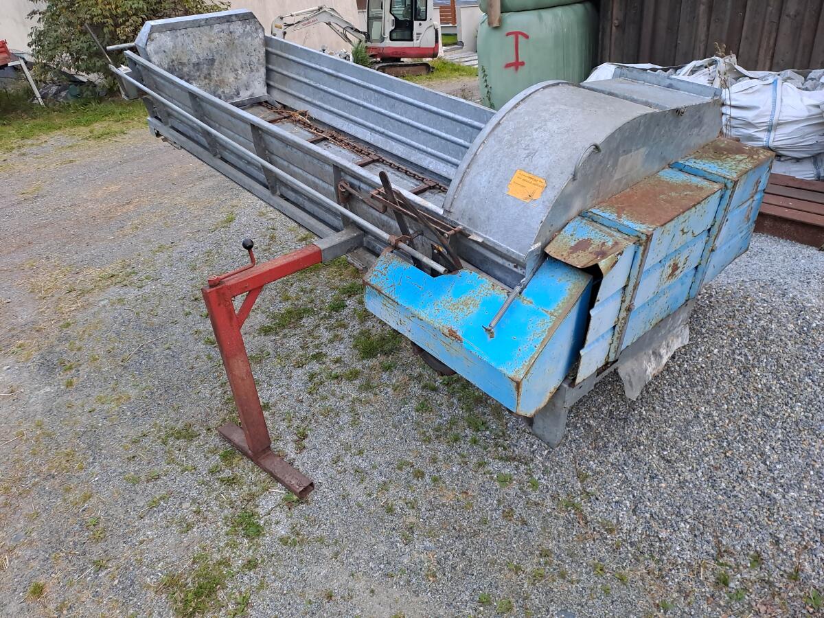 Transporter Bucher TR2400 2