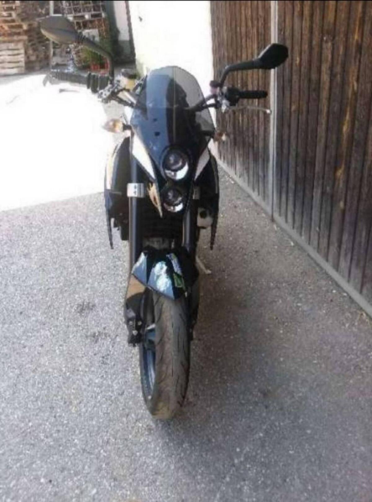 Verkaufe KTM Duke 690 3