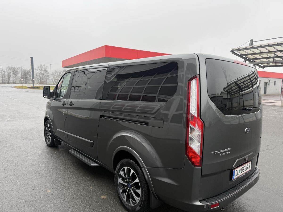 Ford Transit Custom Titanium 2.0 TDCi L2H1 320 Titanium – 9-Sitzer 3