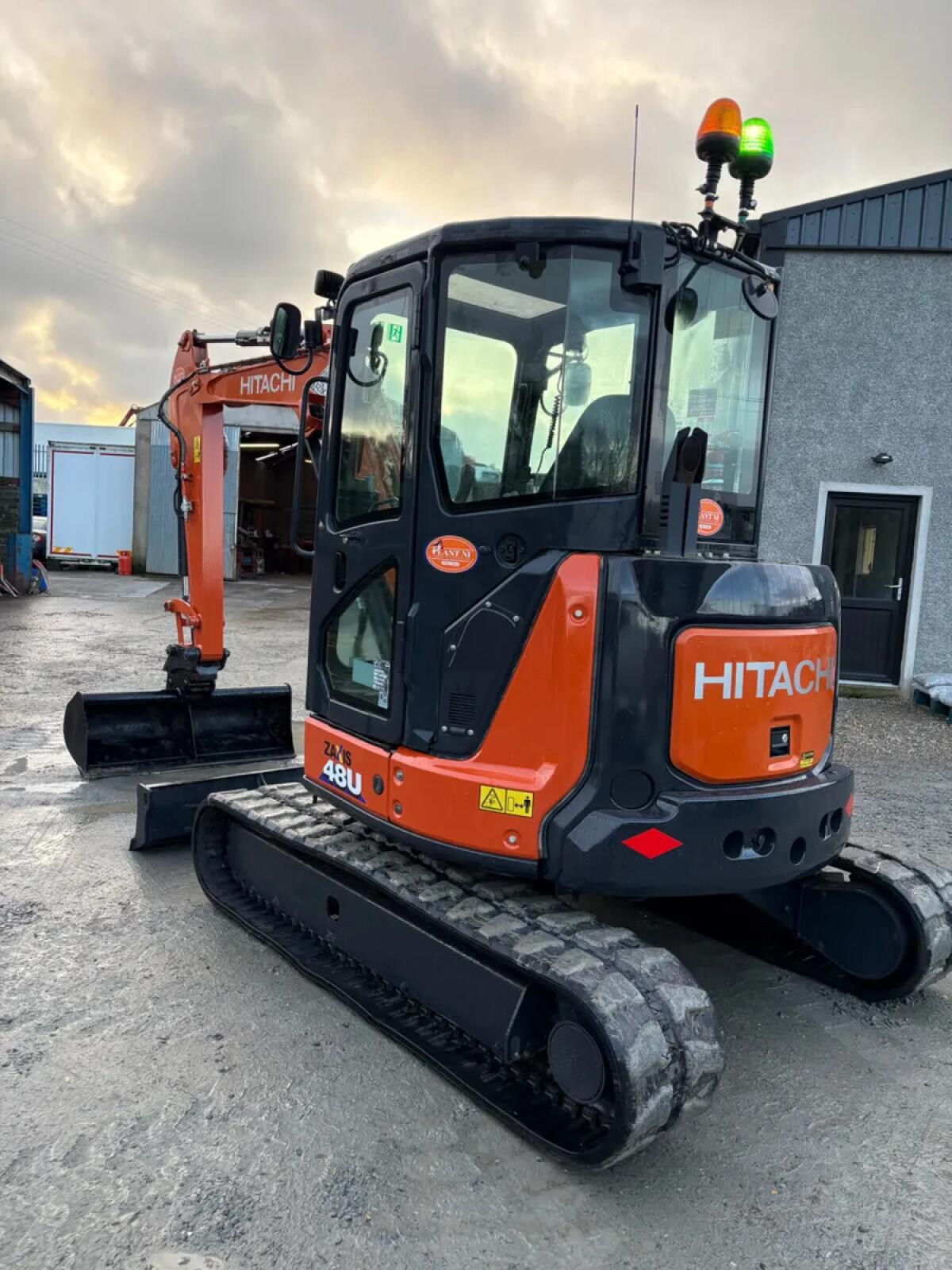 Hitachi ZX48U-6 2