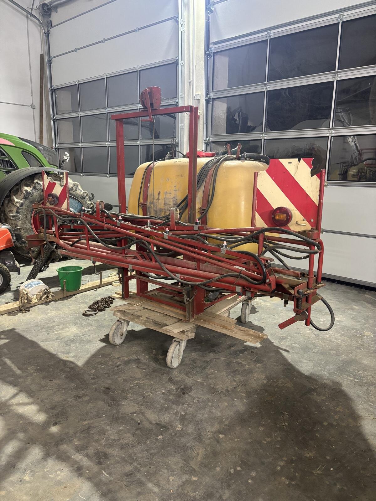 Feldspritze Rau 12 m 600 l 660 l 700 l 2