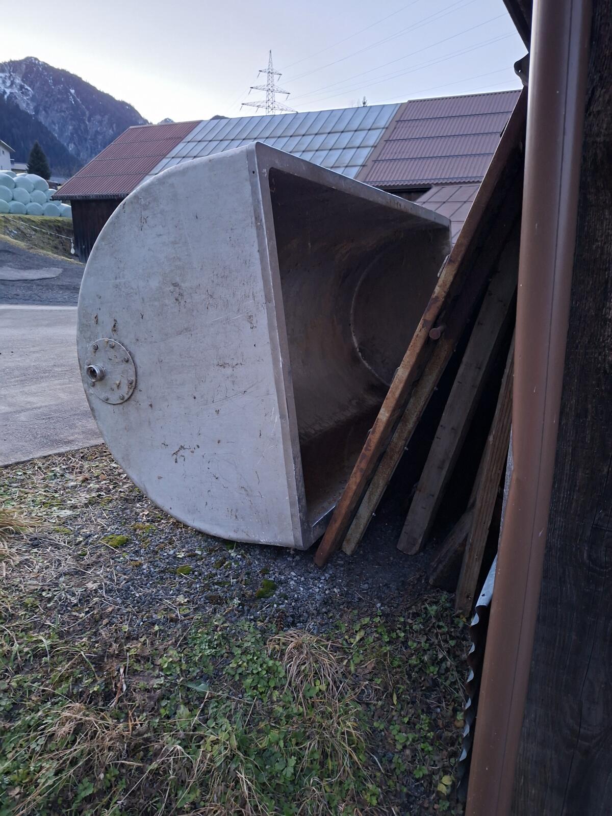 Verkaufe alte Milchwanne 2