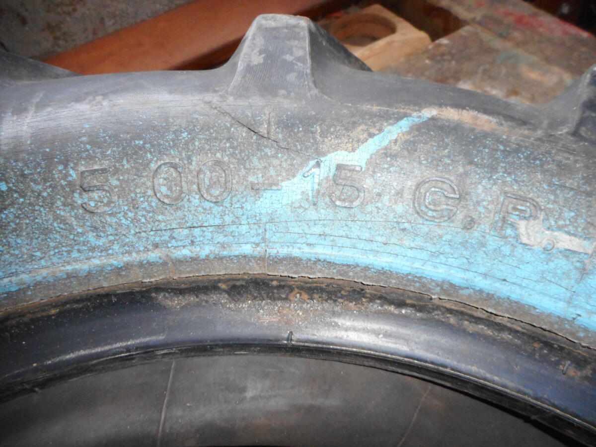 Reifen 5.00-15 C.R. 3
