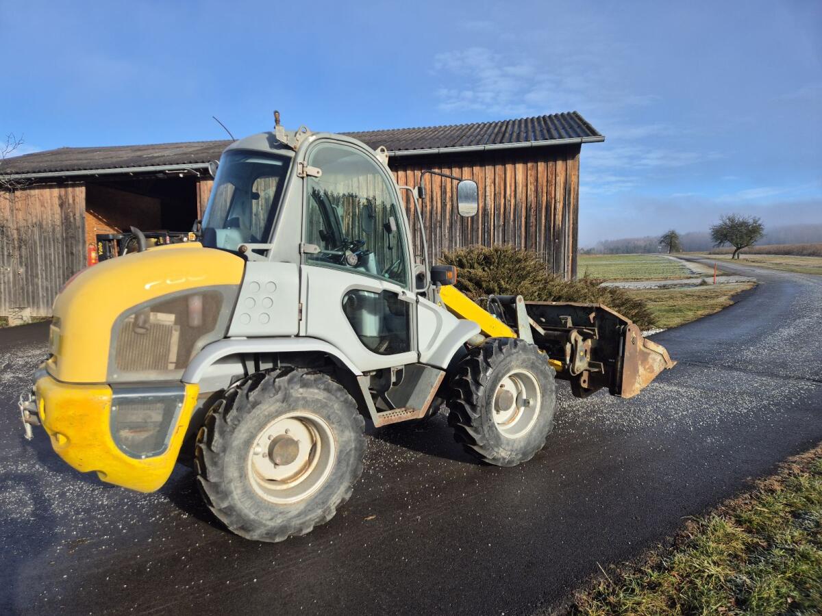 Radlader, Hoflader 2