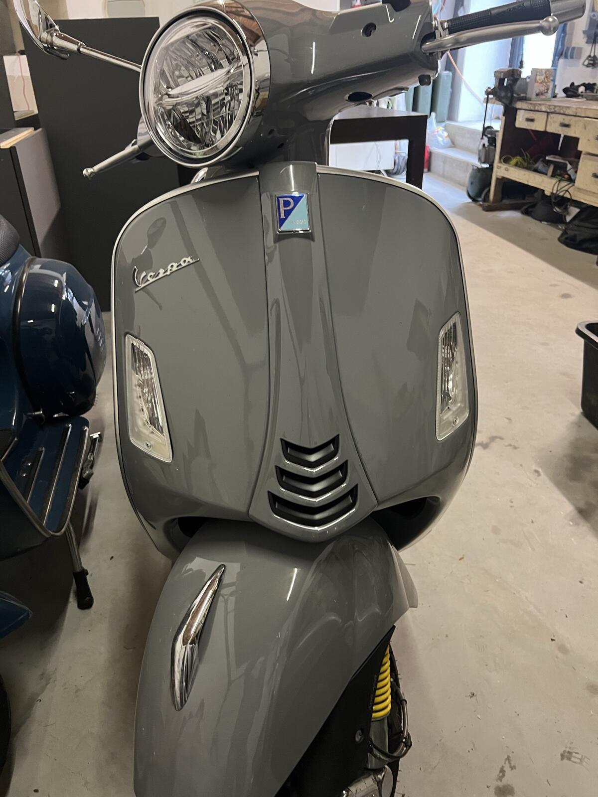 Vespa GTS300 2