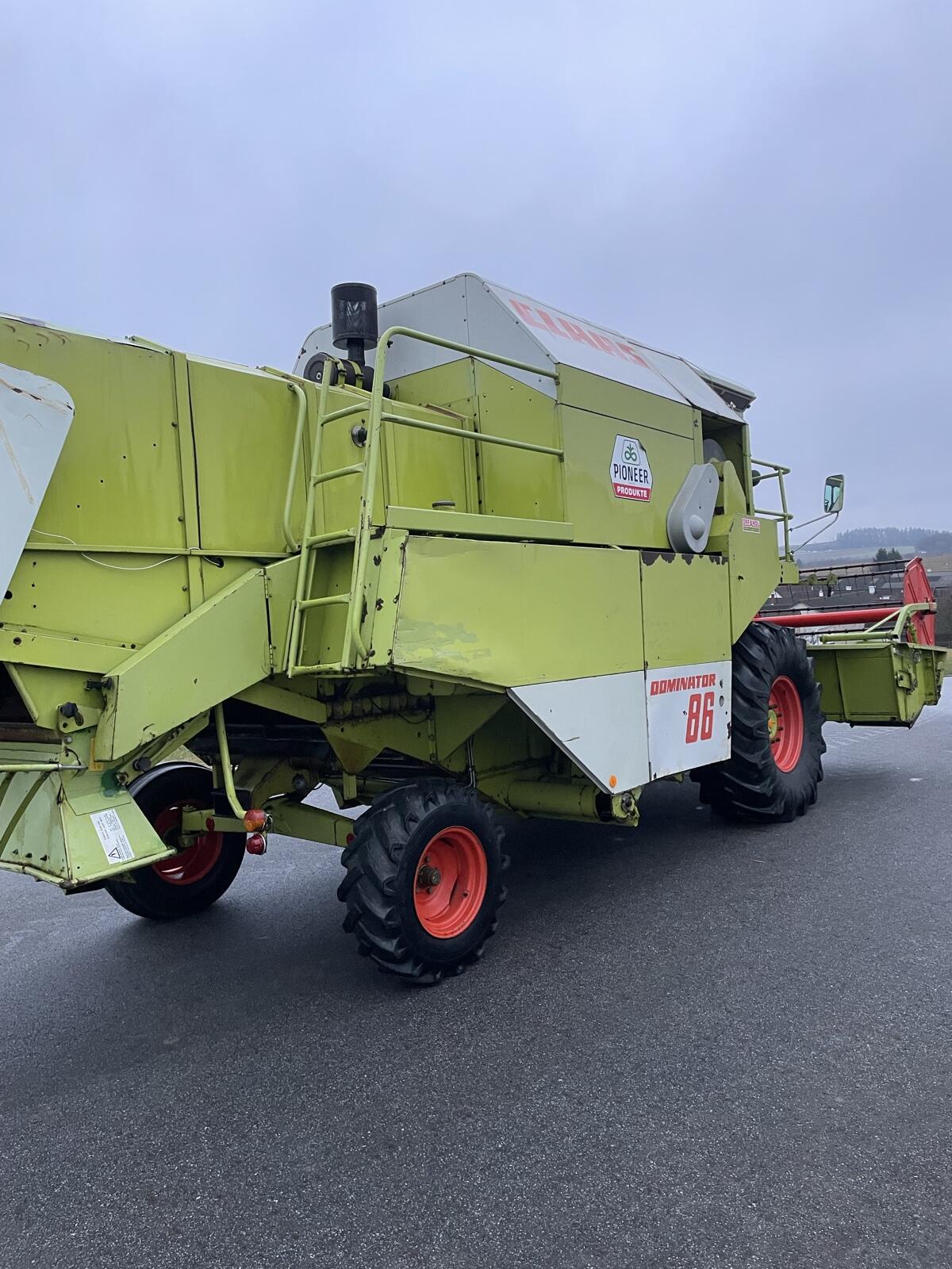 Verkaufe Claas Dominator 86 3