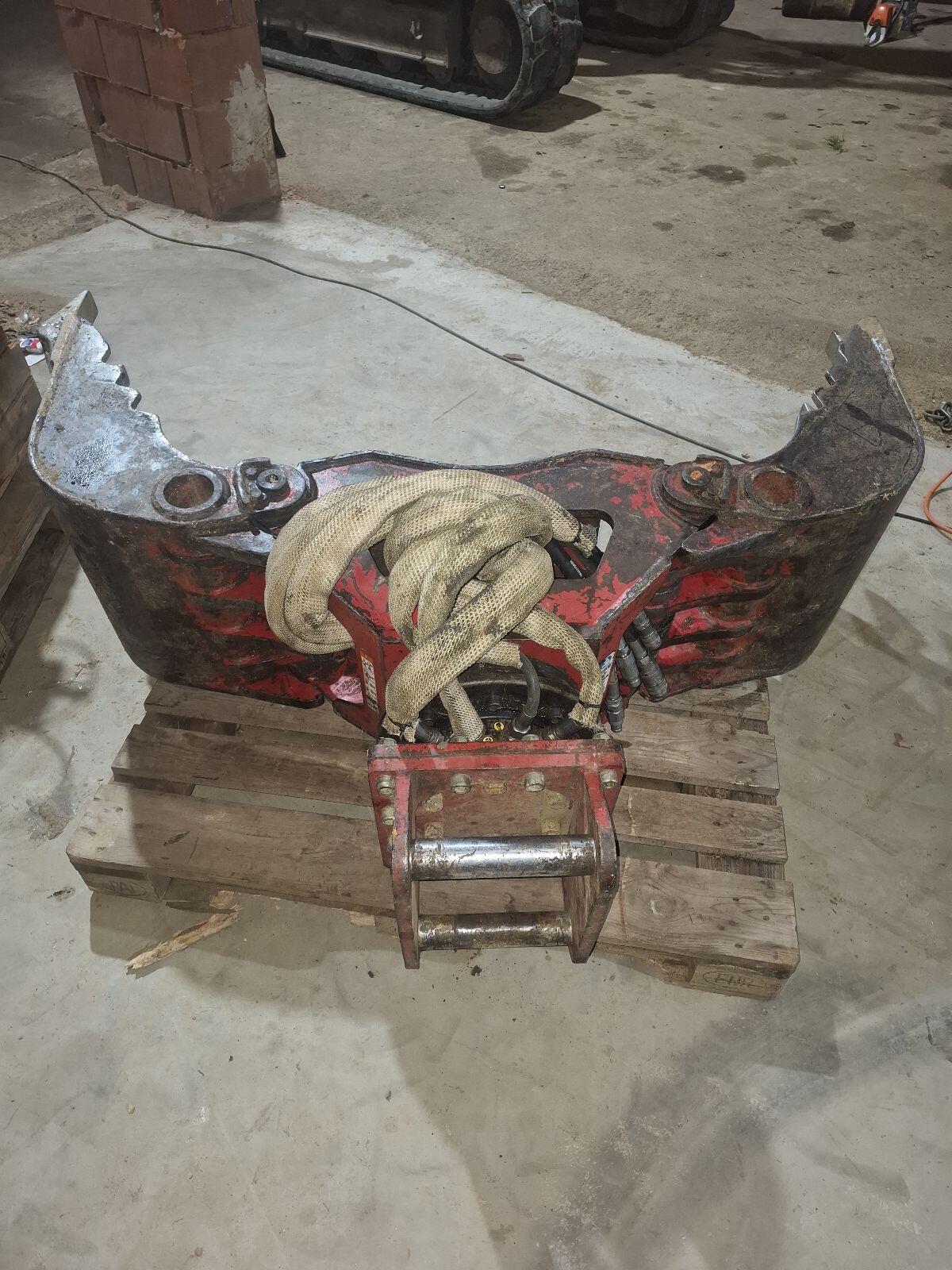 Verkaufe Steinzange 2