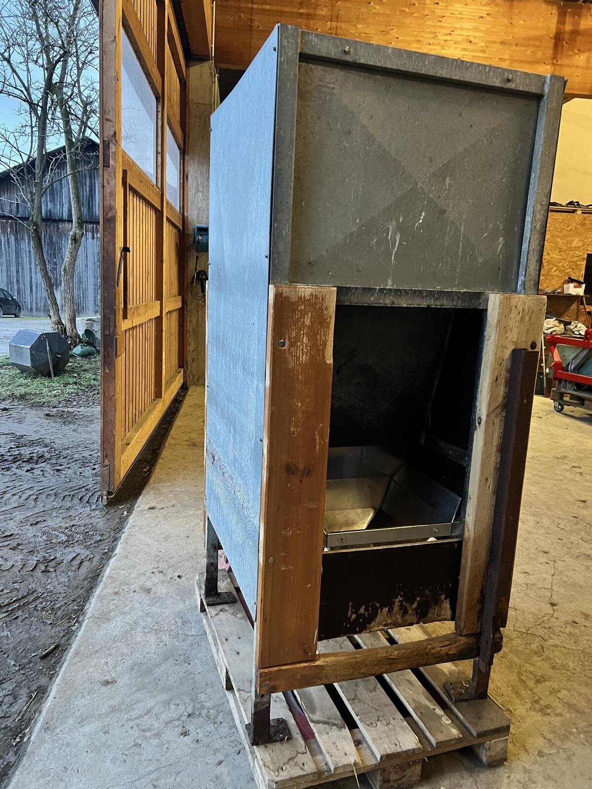 Kraftfutterautomat 2