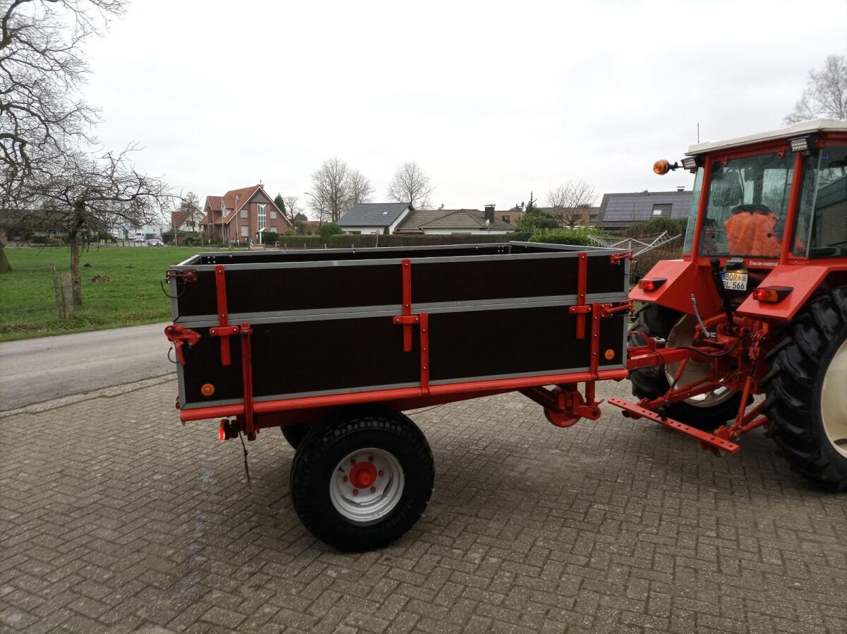 Dreiseitenkipper Anhänger 3