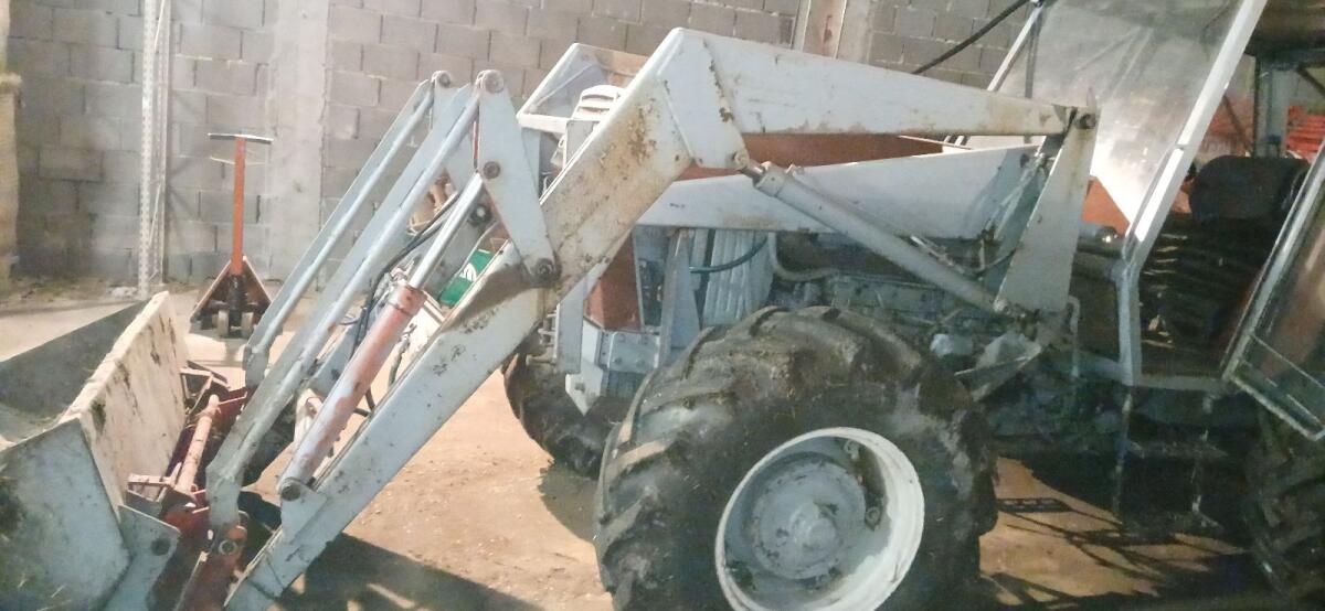 Hydrac Frontlader vollhydr. 3