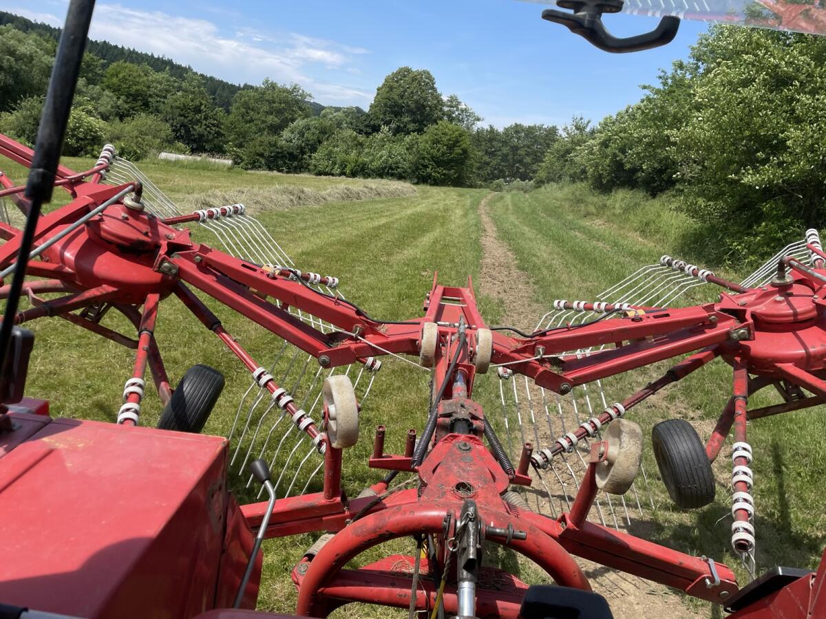 Pöttinger TOP620N Doppelschwader 2