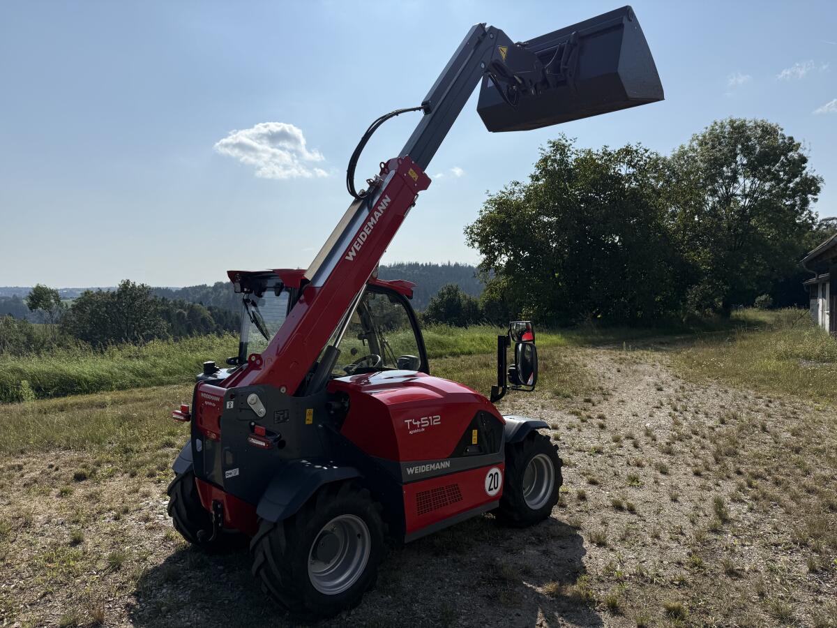 Weidemann T4512 1. Hand von Privat inkl. Schaufel, Gabel 2