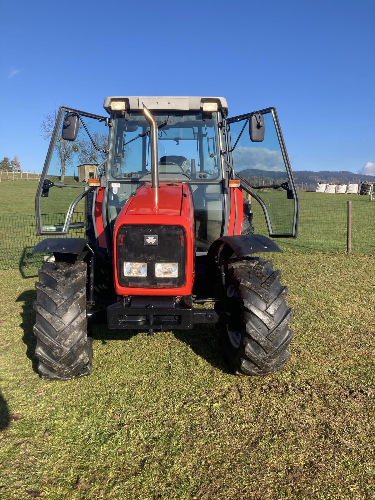Verkaufe Massey Ferguson 4225 2