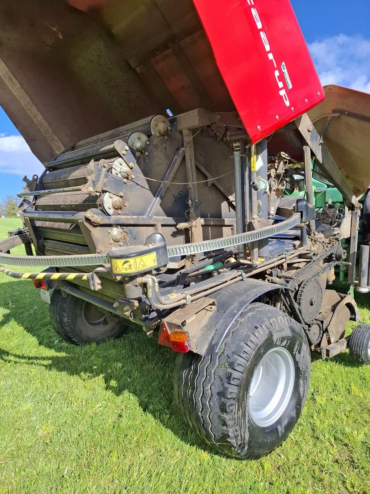 Taarup i-Bio+ Kuhn i-Bio Presswickelkombination 3