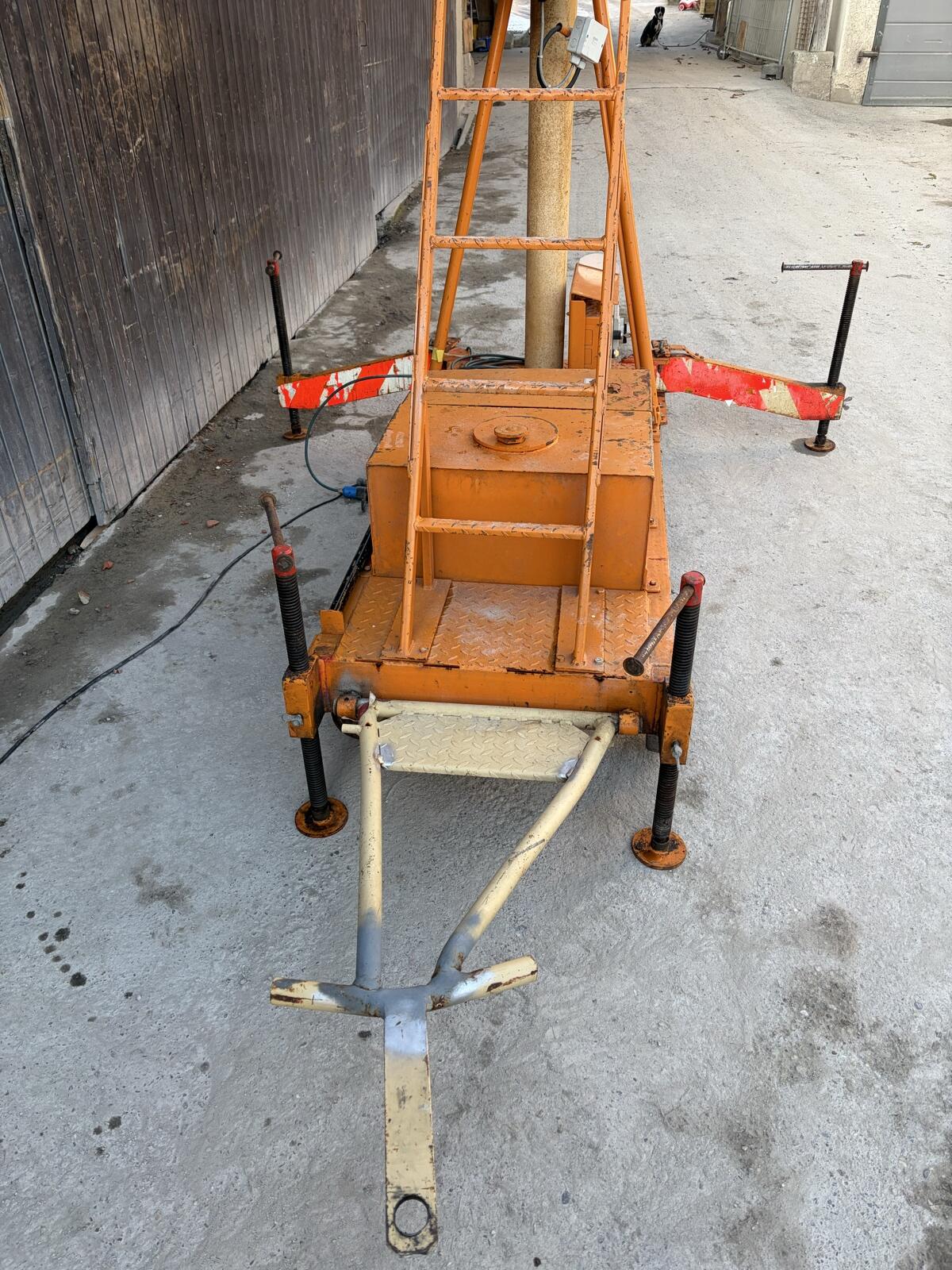 Arbeitsbühne Giraffe 900 Hebebühne 2