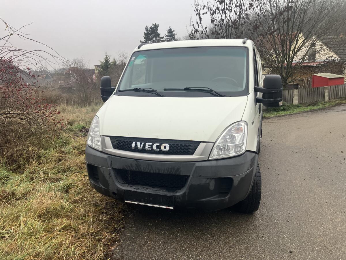 Iveco Daily 35S13 Bj. 2010 212.000 km 3